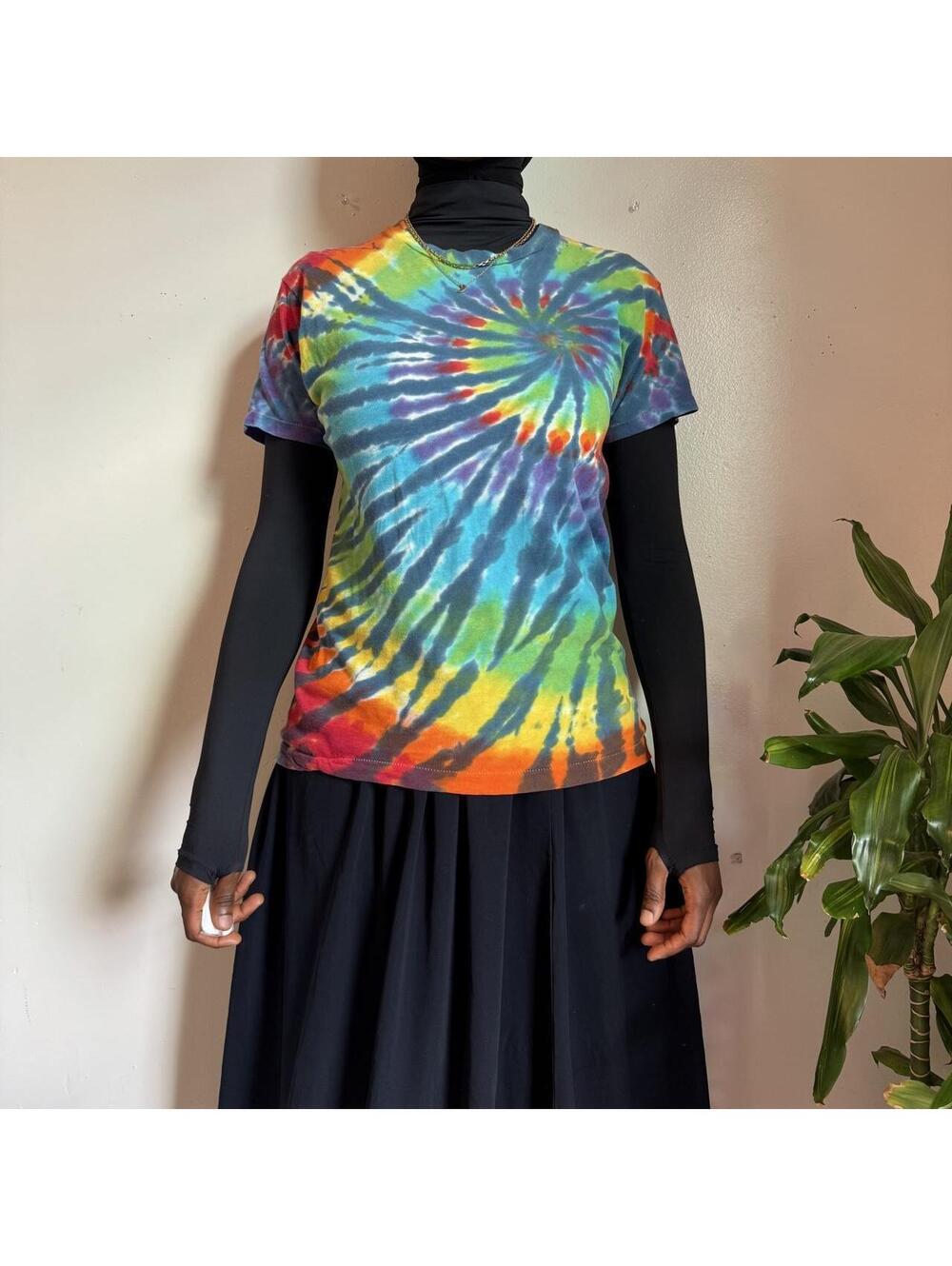 80s Fruit of the Loom Rainbow Spiral Tie Dye T-Shirt - Made in USA L fits S/M